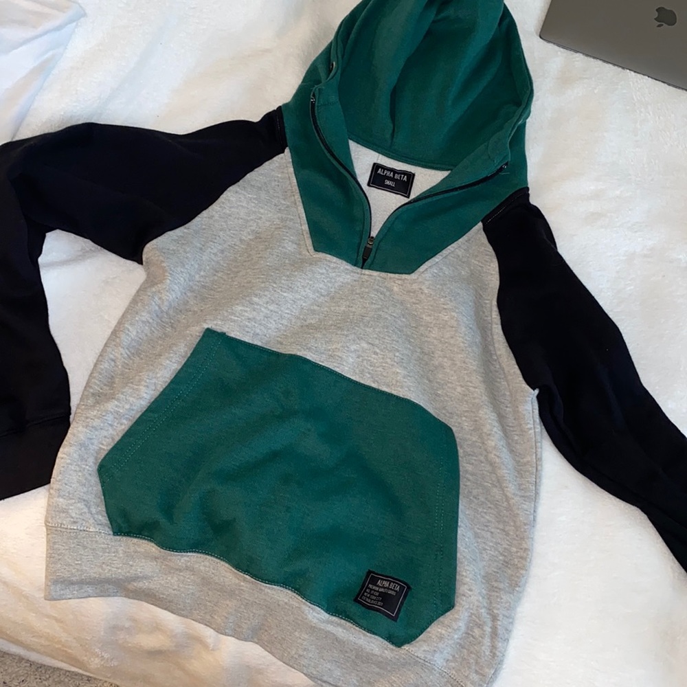 zip up hoodie